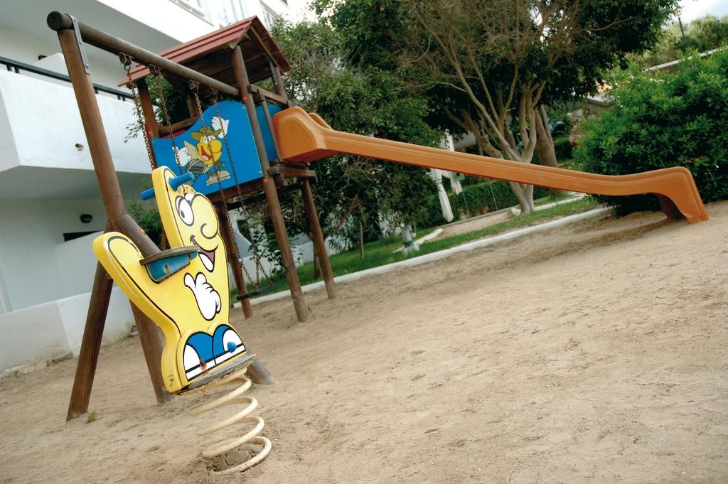 фото Детская площадка, Отель "Barcelo Ponent Playa 3*", Майорка