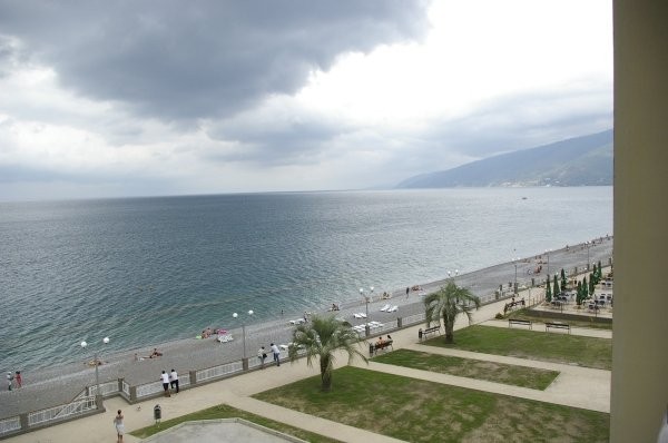 фото Пляж, Отель "Alex Beach Hotel", Абхазия
