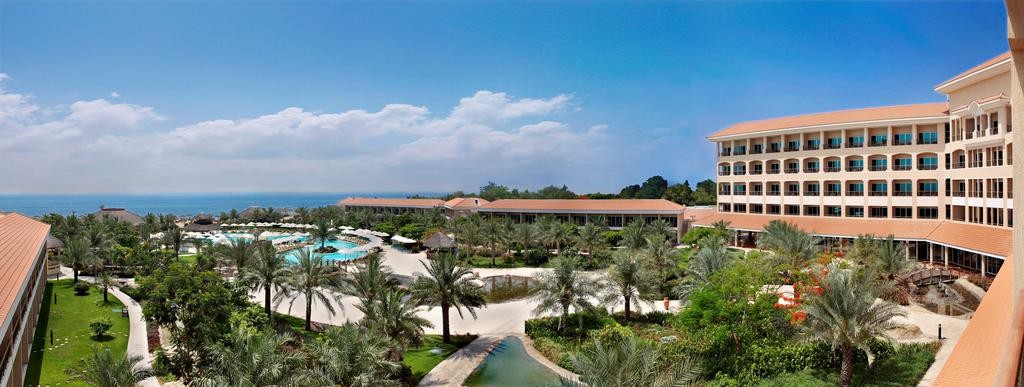 фото Территория, Отель "Fujairah Rotana Resort & SPA 5*", Фуджейра
