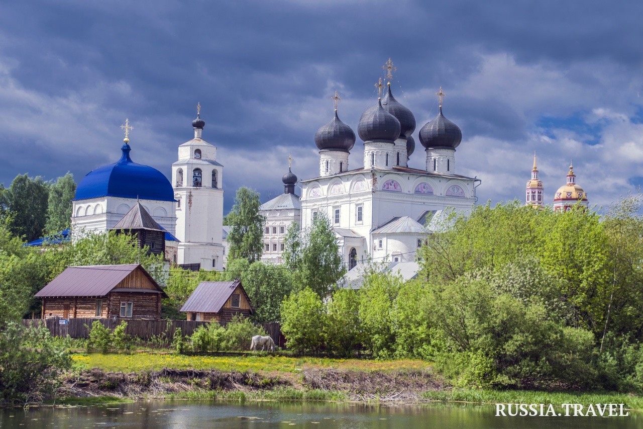 Свято-Успенский Трифонов мужской монастырь в городе 