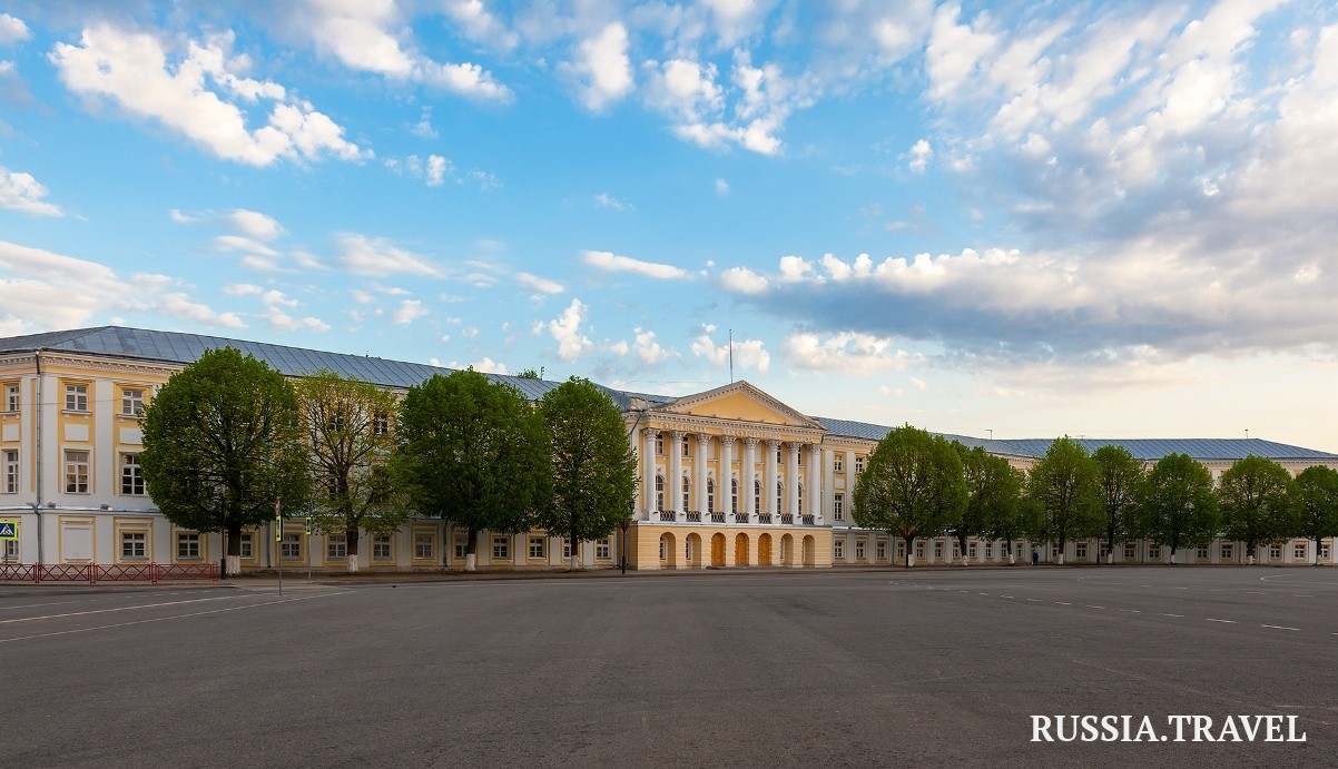 Советская (Ильинская) площадь в городе 