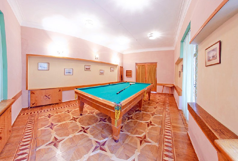 Санаторий "Приморье" - Бильярд