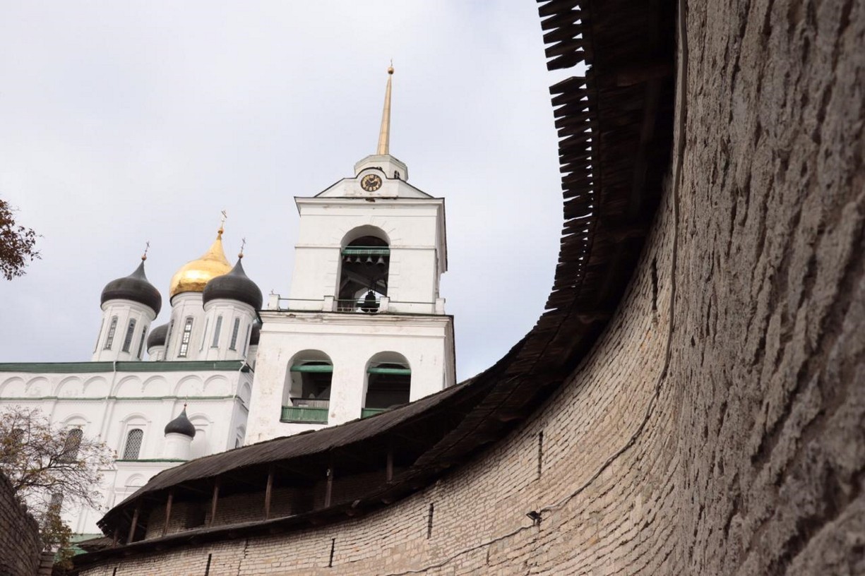 Псков экскурсии 1 день. Псковская 3. Третий городок города остров Псковская область. Советская 1/3 Псков.